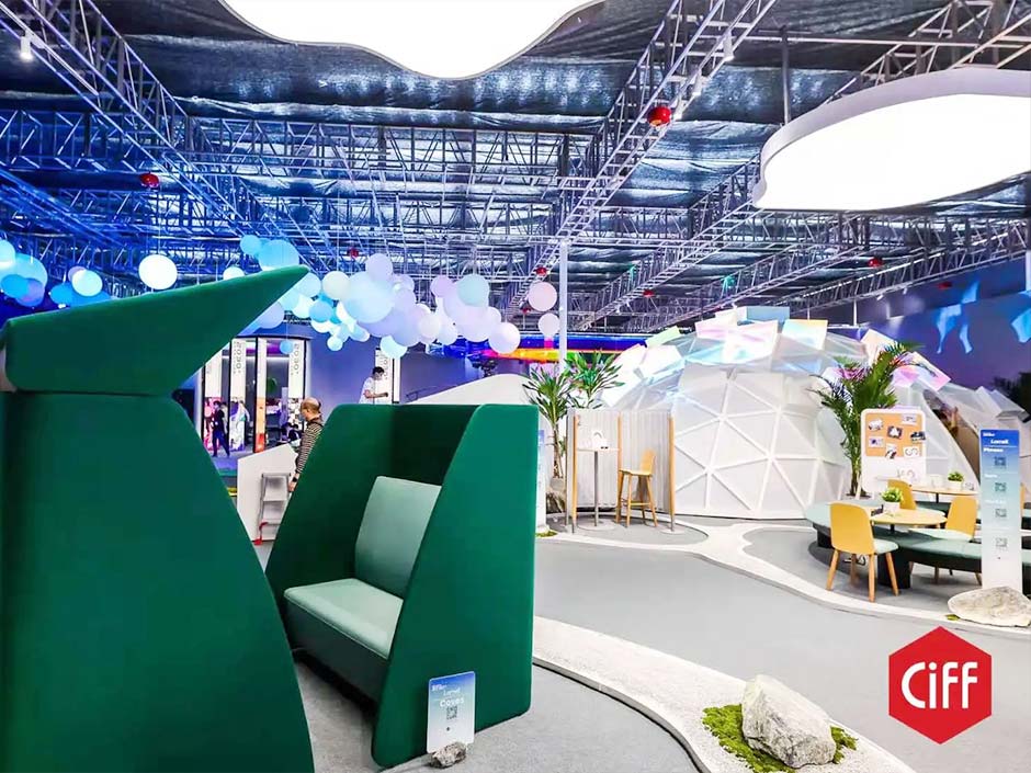 Ausstellung von YOURWORK Furniture auf der China International Furniture Fair 2021